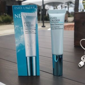 ESTĒE LAUDER new dimension Liquid Tape